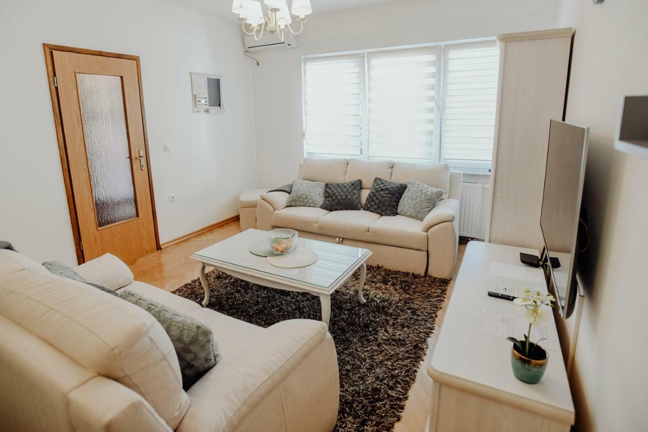 Apartman M5 Ðakovo Extérieur photo